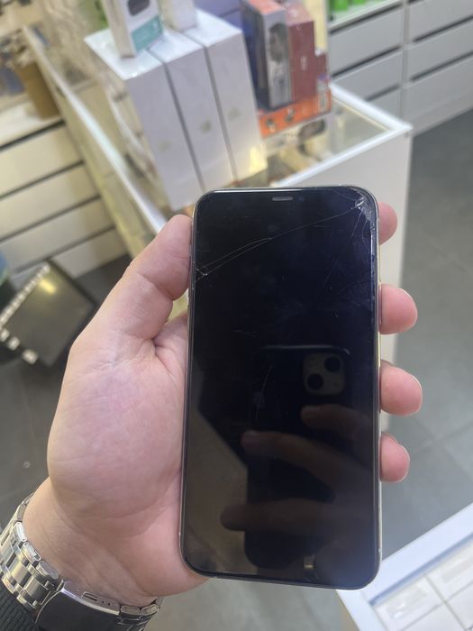 Продам IPhone 11 pro 256 gb