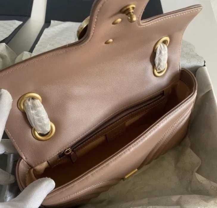 Чанта Gucci GG Marmont Small Matelassé