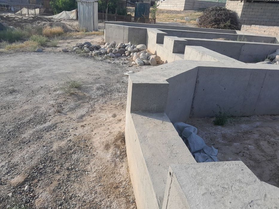 Yer sotiladi monzi denov sanot zonani yonida