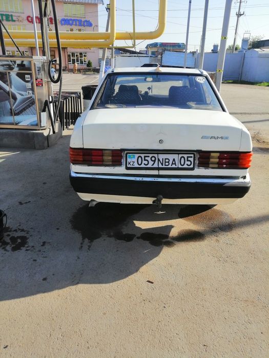 Мерседес бенс 190