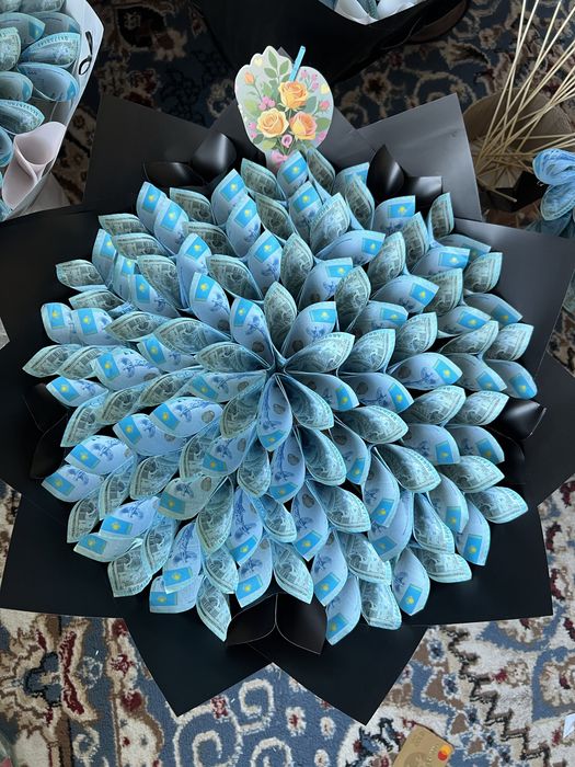 Денежный букет Өскемен