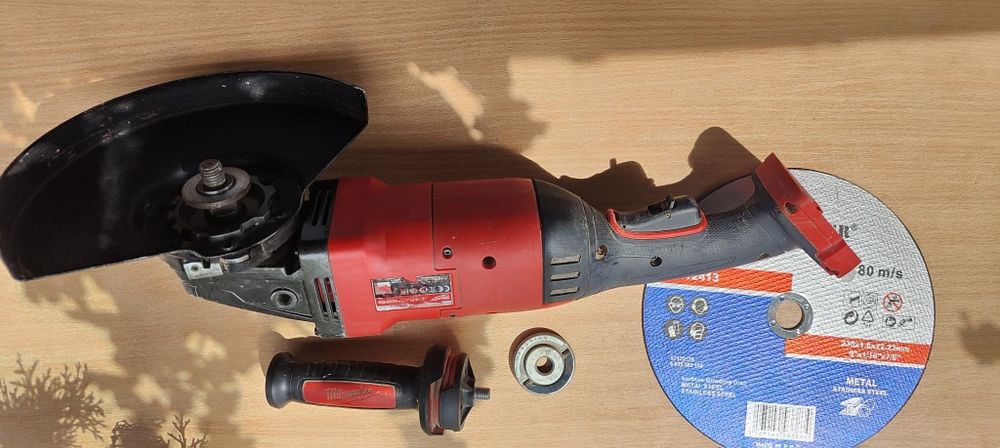 Milwaukee flex polizor unghiular 230