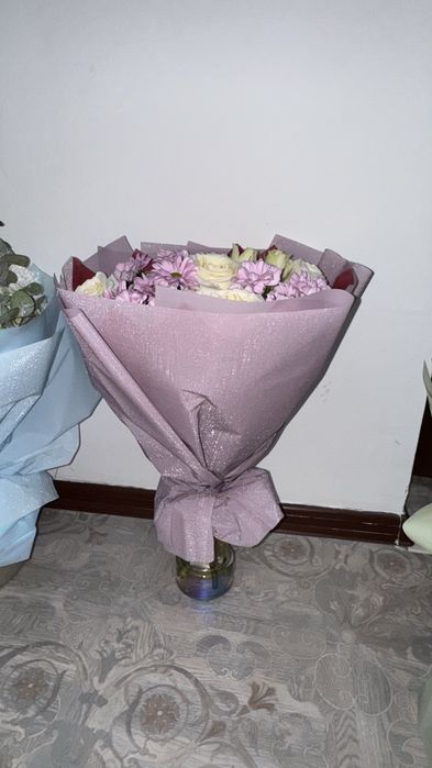 Продам 4 свежие букеты