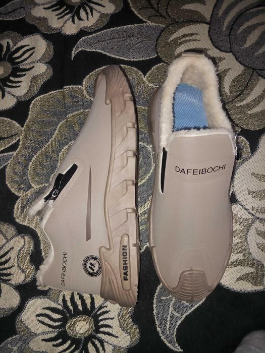 Ботинка зимний новая