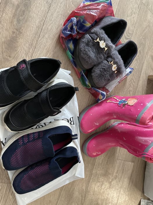Обувь на девочку