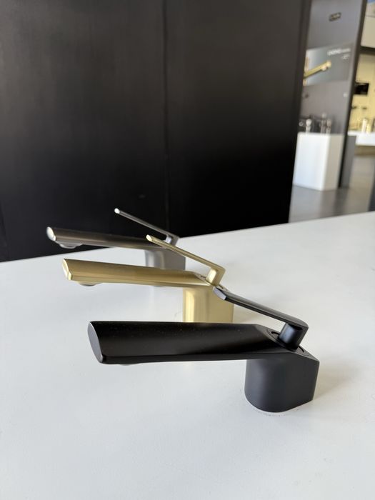 Смеситель для раковины