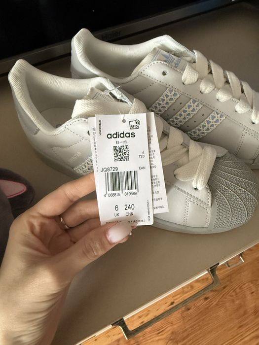 Женские кросовки adidas