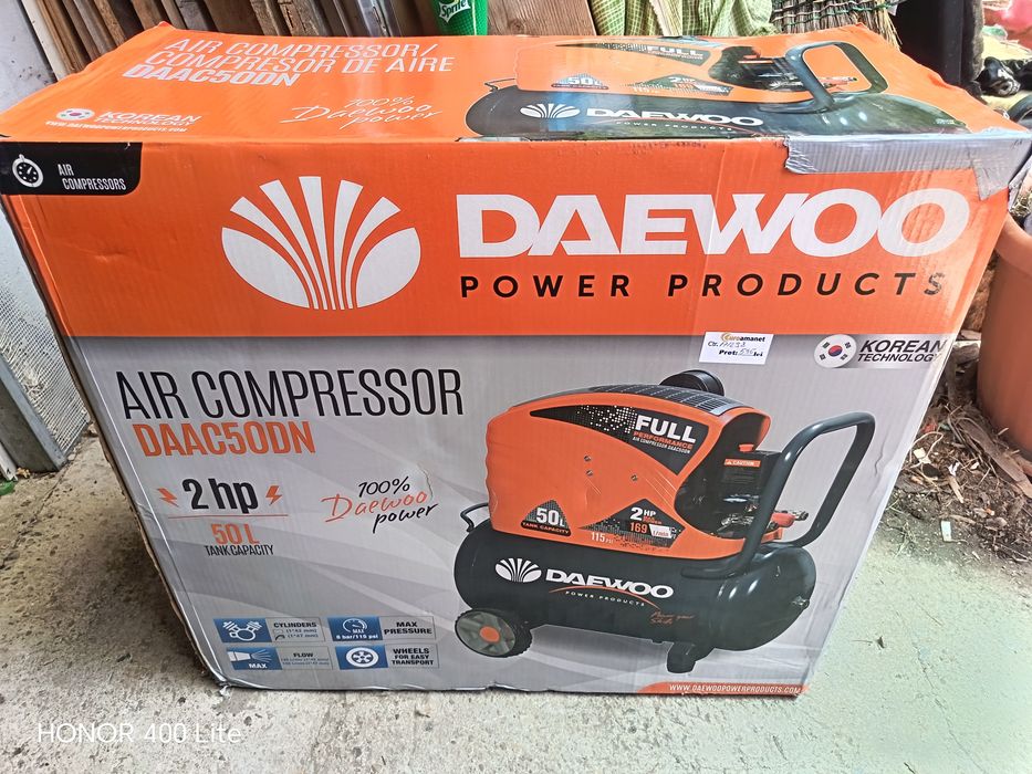 Compresor Daewoo DAAC50DN  1500 W 230 V  2 CP 50 l capacitate rezervor 169 L/min debit aer 8 bar presiune maxima