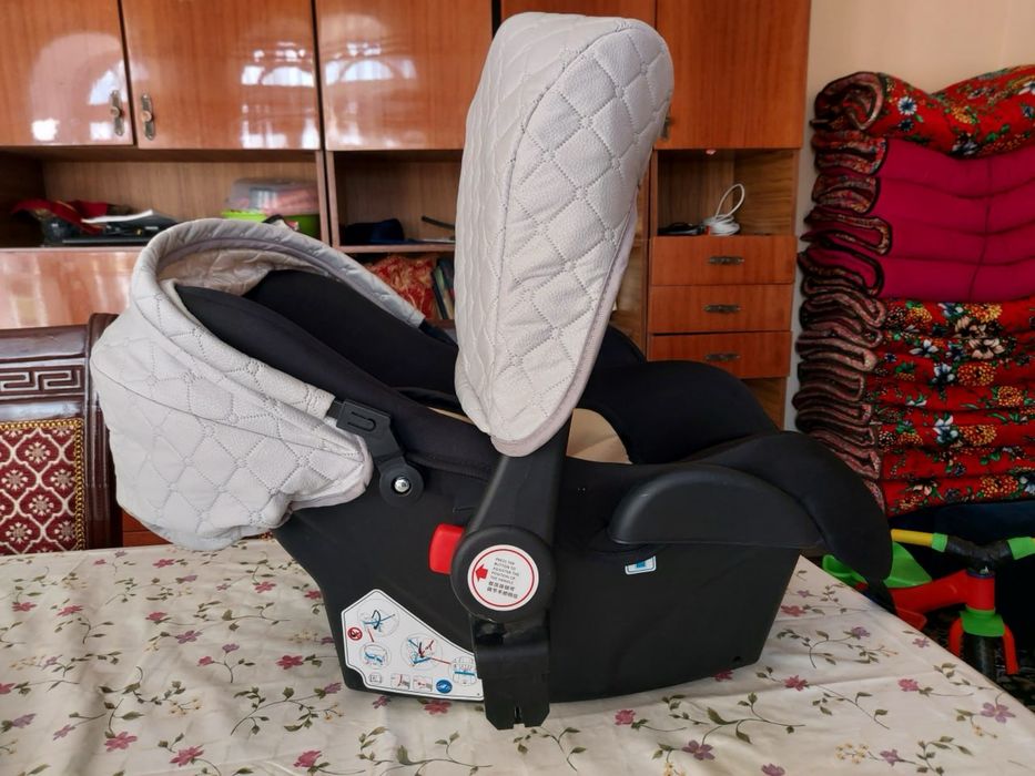 Детский авто кресло