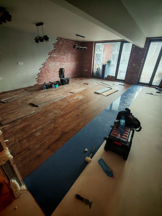 Професионален монтаж на паркет