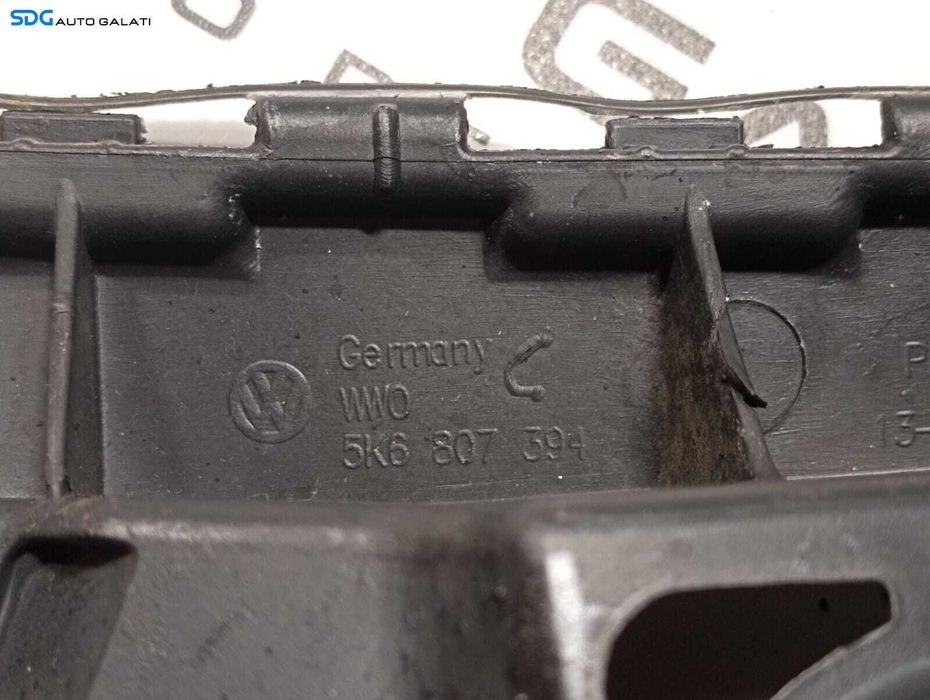 Suport Ghidaj Dreapta pentru Bara Spoiler Spate Volkswagen Golf 6 1.6 TDI 2008 - 2014 Cod 5K6807394 [M4438]