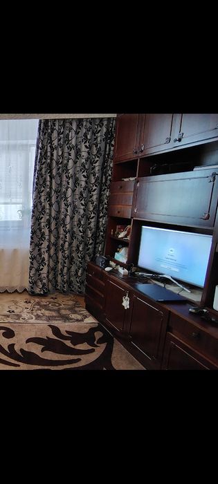Vând apartament 3 camere 60 mp