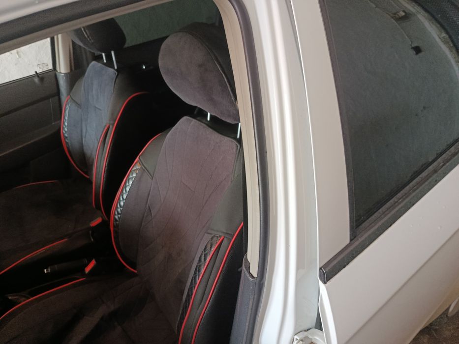 Yangi holatdagi Neksiya 3 sotiladi holati ideal yurgani 10000 ming