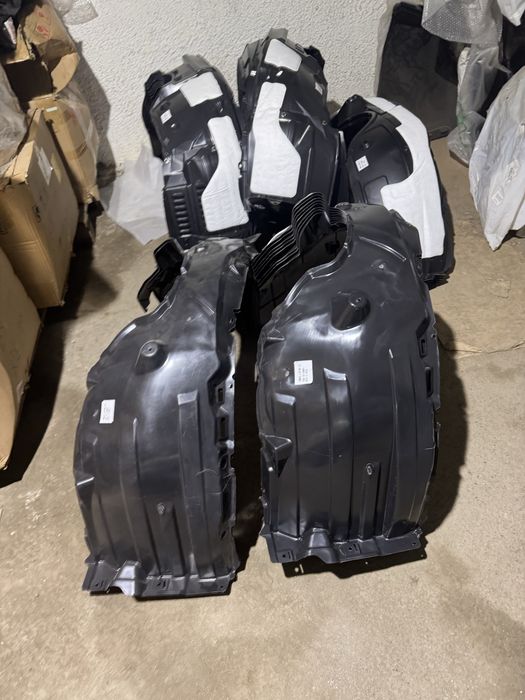 Губа Тойота Рав 4