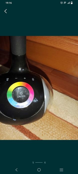 Настольная лампа с блютуз-колонкой