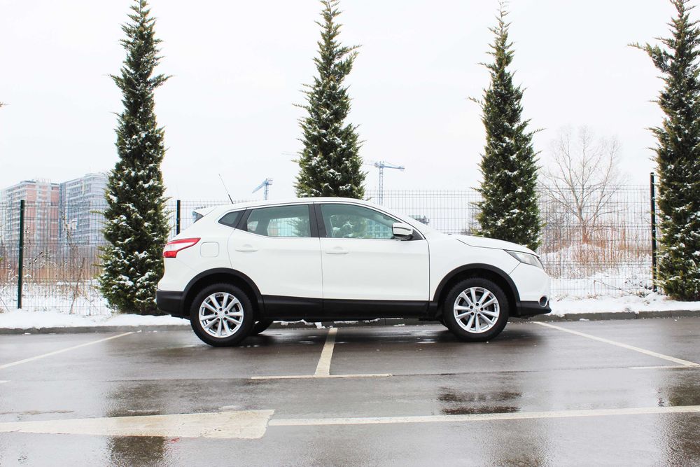 РЕГИСТРИРАН! Nissan Qashqai Нисан Кашкай / навигация/ нови зимни гуми