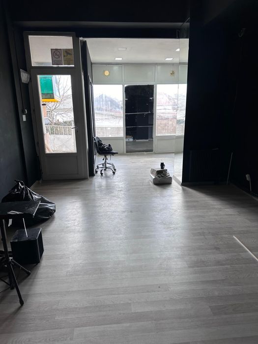 Inchiriez spatiu comercial Filiasi central