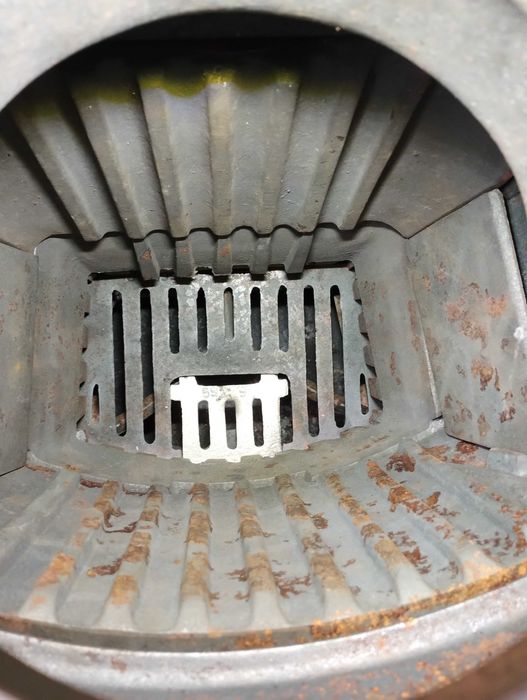 Чугунена печка на твърдо гориво