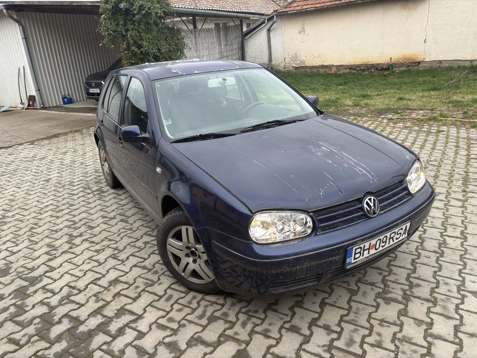 Vând VW Golf IV 1.6 benzina