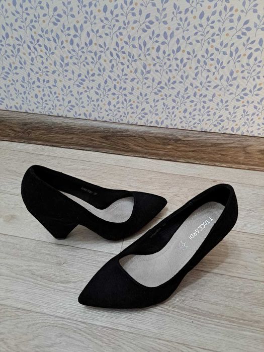 Продам стильные туфли