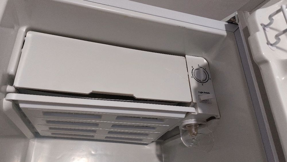 Продам холодильник мини