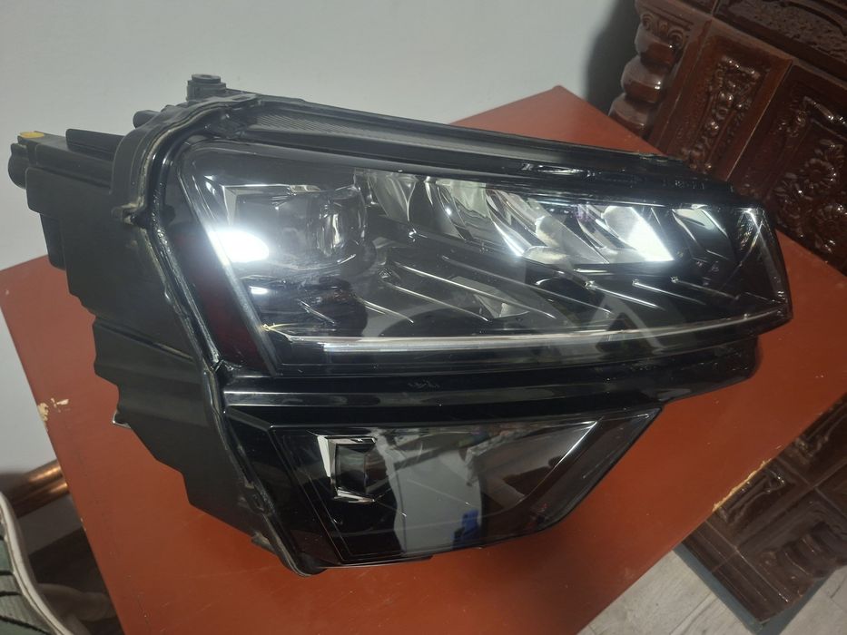 Far skoda karoq full led dreapta