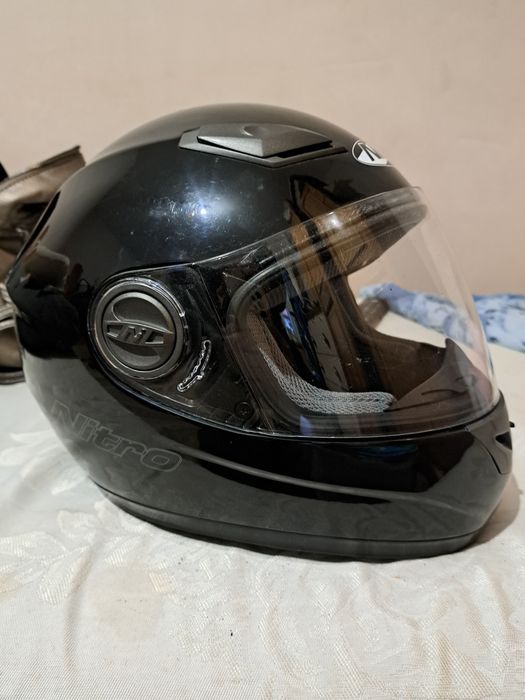 Каска за мотор марка Нитро