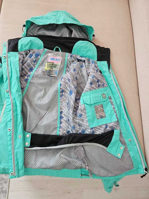 Куртка женская WHS (Финляндия) горнолыжная демисезон 46(М)