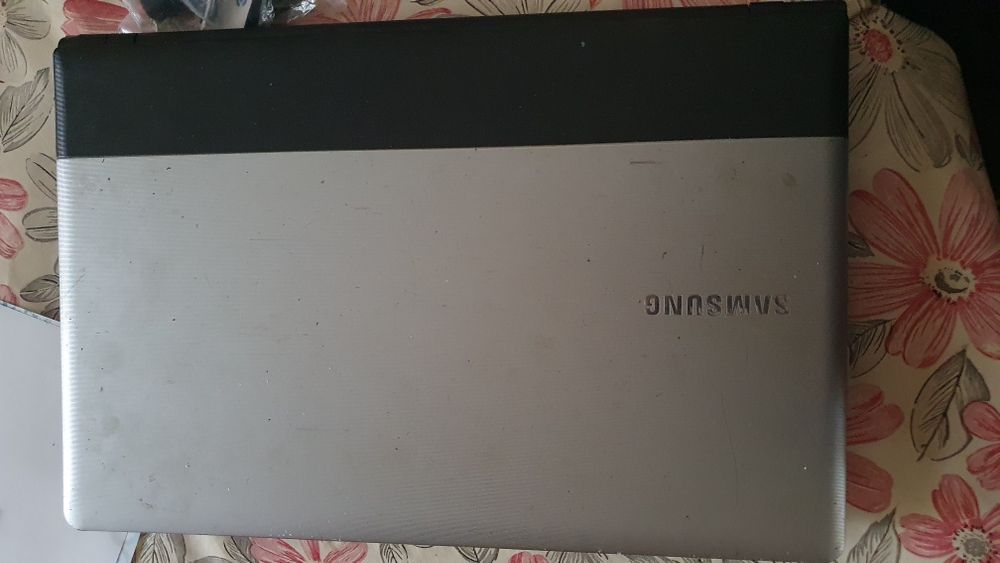 Ноутбук Самсунг NP300