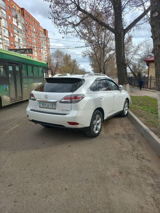 Авто Лексус рх350
