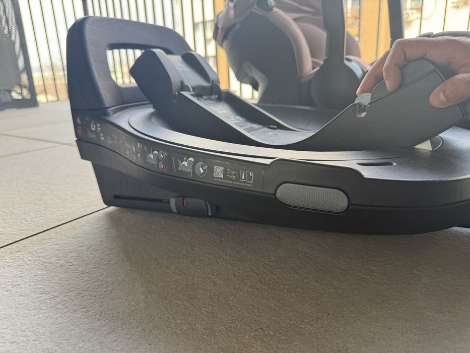 Scaun auto cu baza ISOFIX BRITAX ROMER
