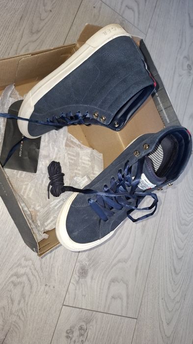 Дамски кецове Tommy Hilfiger