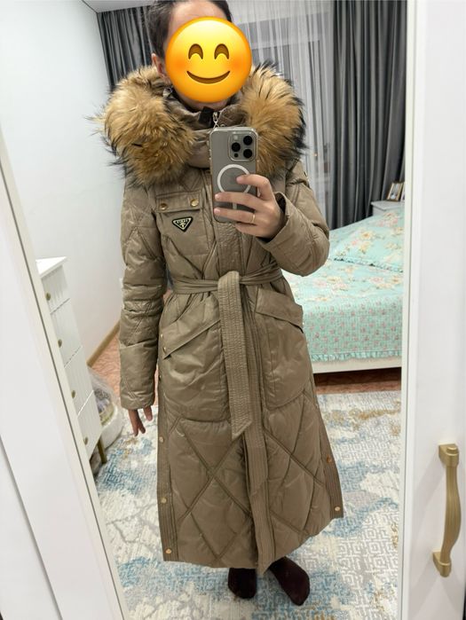 Продам демисезонный пуховик размер S.  Цена 8000тг.