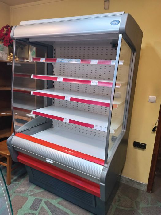 Отворена хладилна витрина  Rus Komers с размери 200х70х70см.