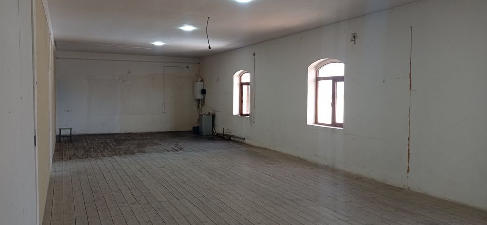 Офис учун котта хона ижарага берилади