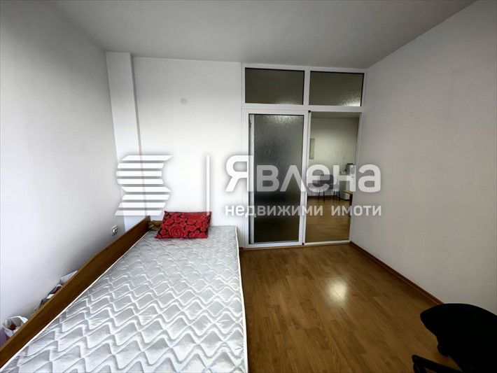 Продава се Офис в Благоевград, Широк център - 53 кв.м за 800 €/кв.м - Снимка #4