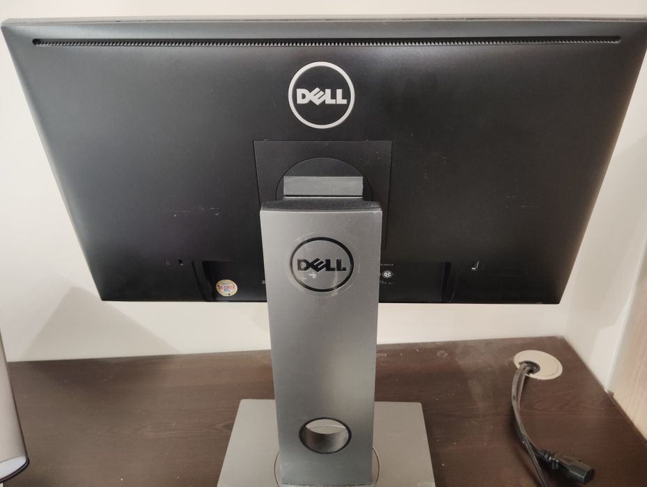Монитор Dell U2414Hb