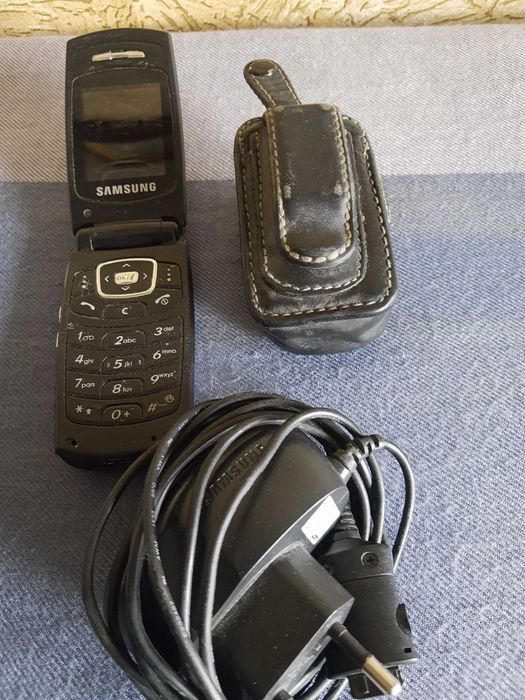 Телефони Samsung работещ,49лв, Nokia за части .Заедно,продавам