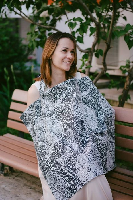 Pelerina pentru alaptare discreta