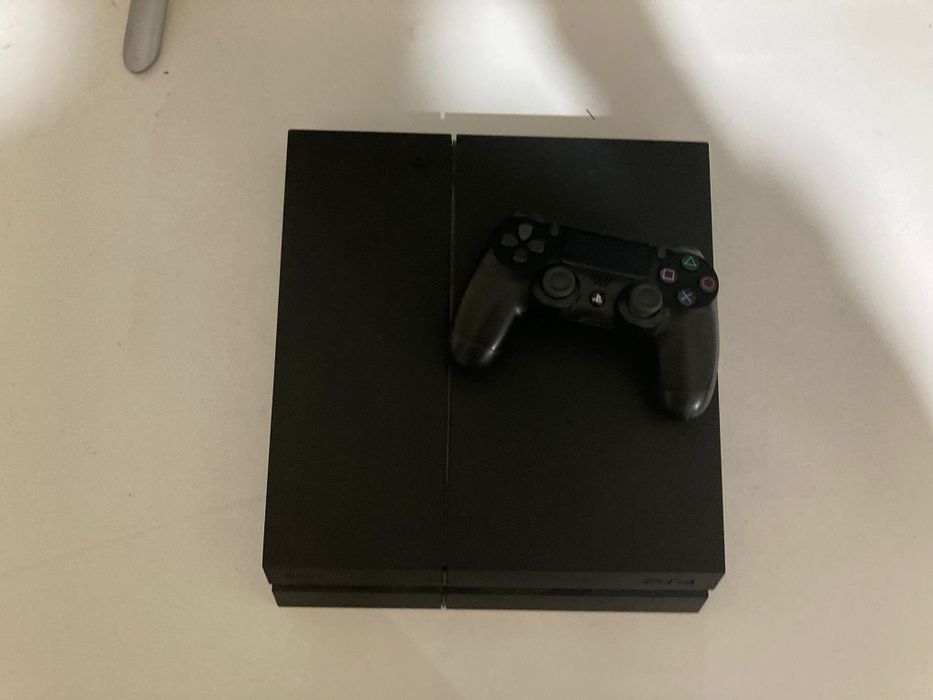 Vanzare PlayStation 4