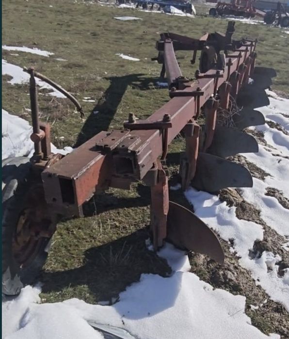 К701 ЯМЗ 240 с плугом
