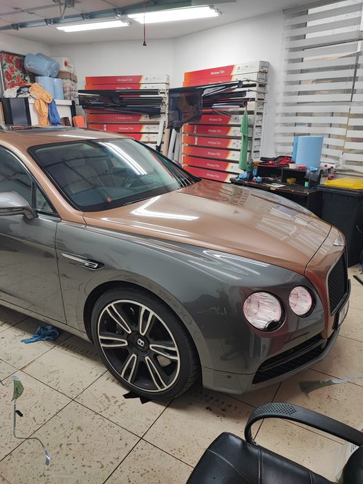 Montaj folie auto llumar 250 RON