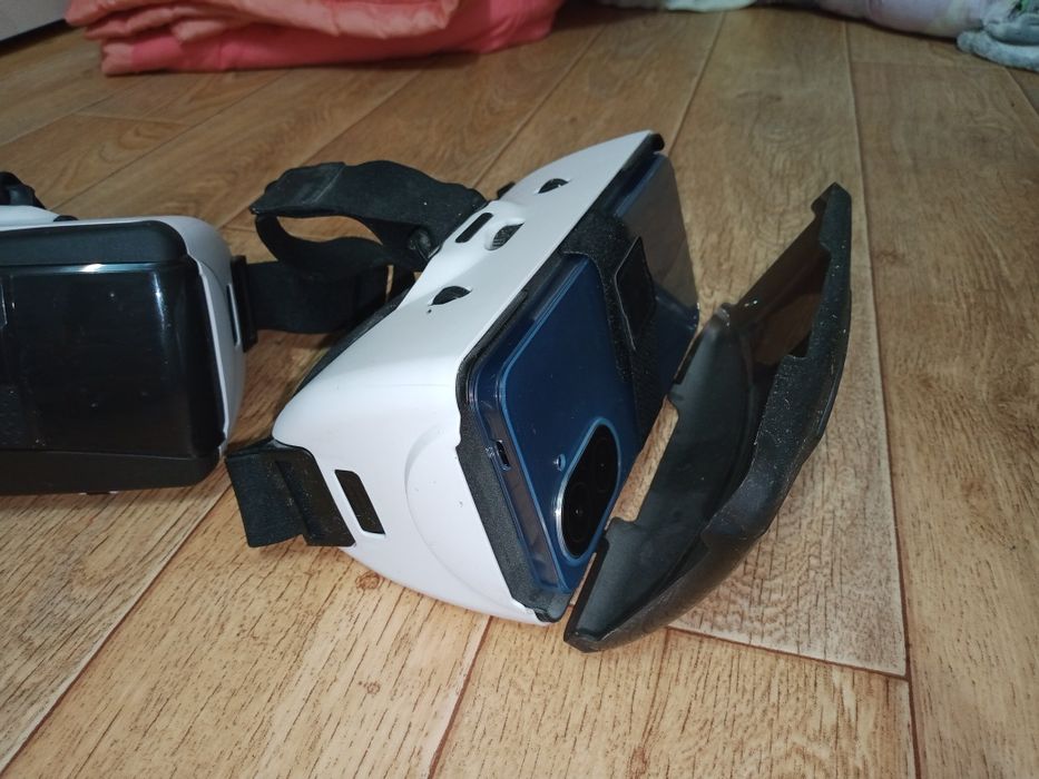 Продам VR очки для телефонов