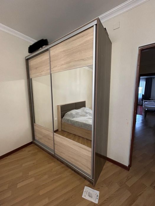 Шифоньер купе б/у 2020 года