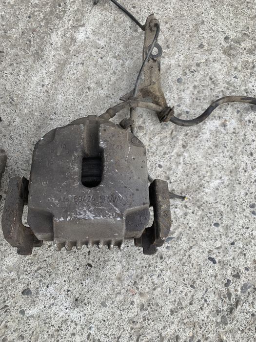 Etrier frana stanga fata BMW E60 525d 177cp 2.5 diesel