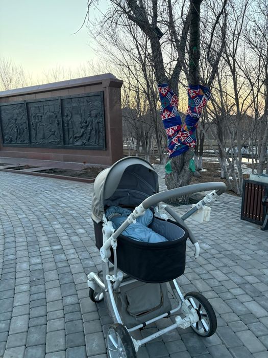 Коляска детская 25000 тг