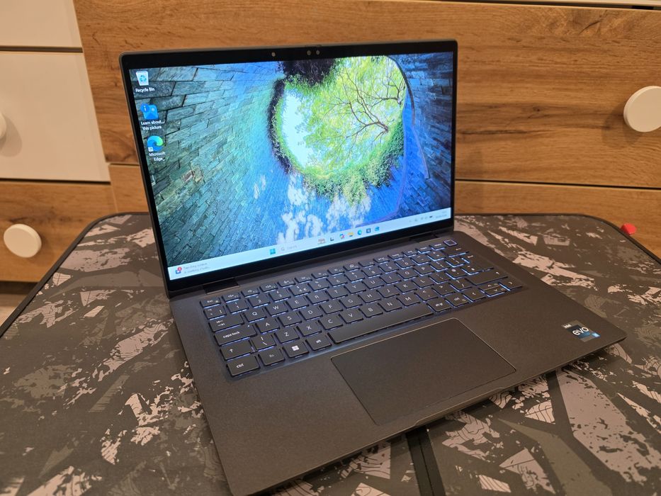Dell Latitude 7430 2in1 / i5-1245U / 16GB Ram / 256 SSD