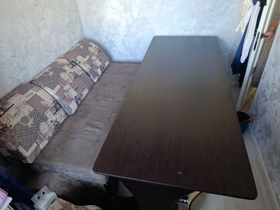 Продам диван кровать стол 3в1