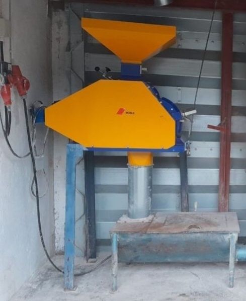 Moară de cereale SKIOLD KB300. Uruială Furaje Porumb Spărtură