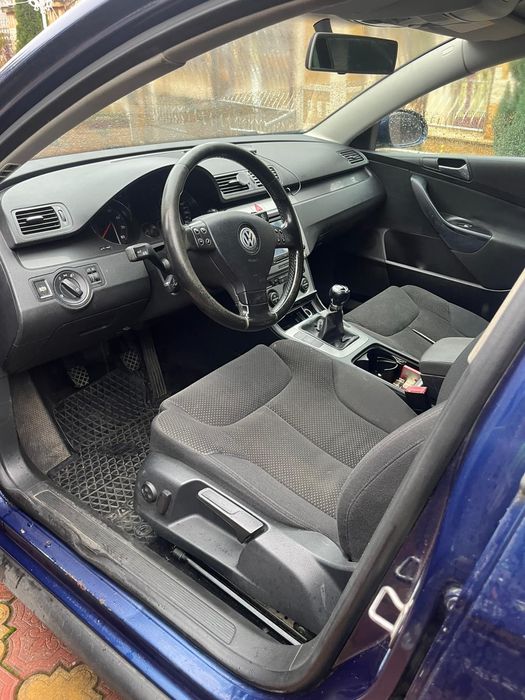 Vând passat B6 îngrijit